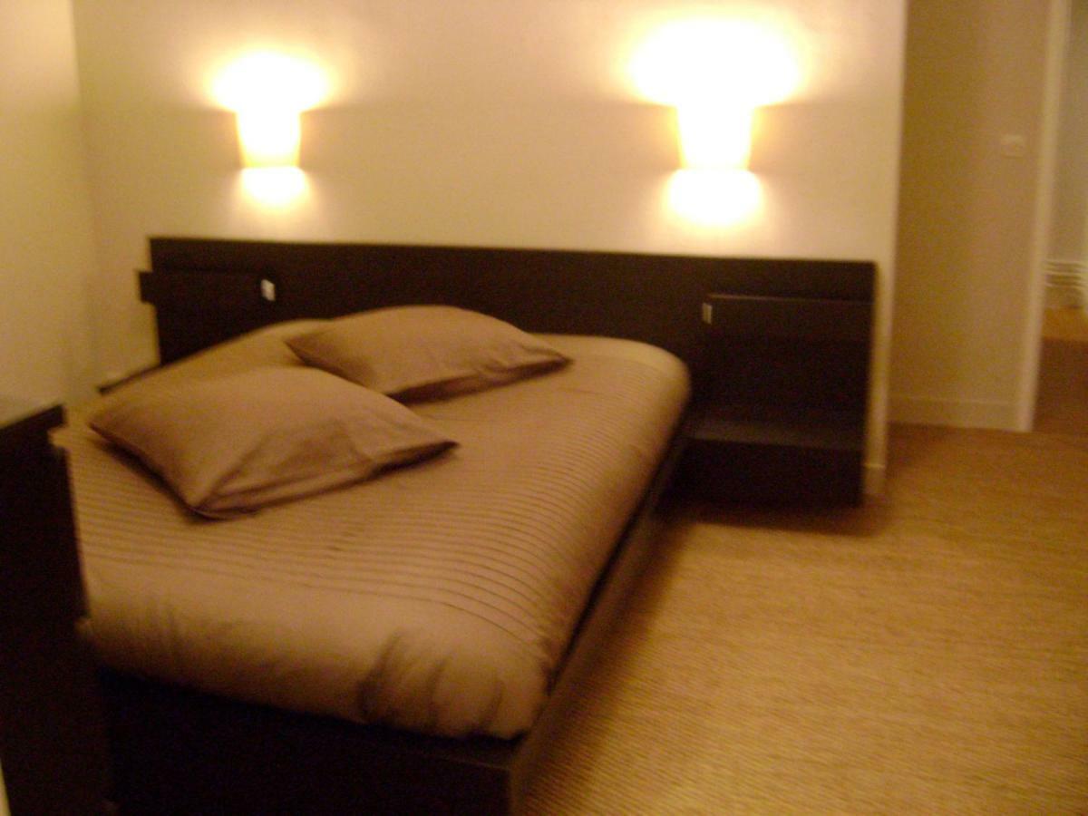 Le Pirate Apartment Granville Bagian luar foto